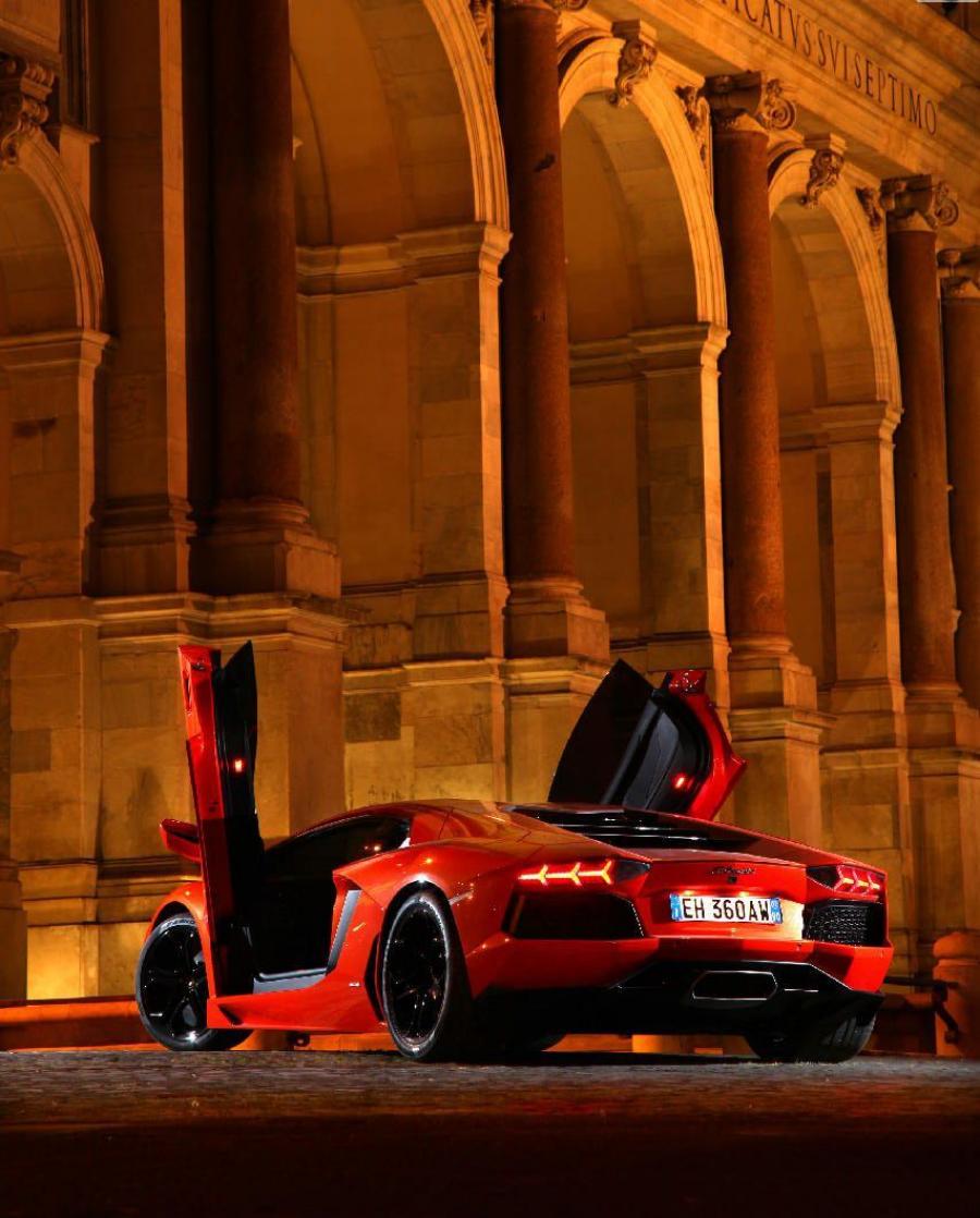  Lamborghini Aventador LP700-4 2011 года  (фото 11 из 204)